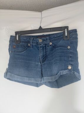 Domaine Blue Denim Roll-Cuff Women’s Shorts